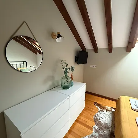 Semesterbostad Turistico La Jenduda Ojedo