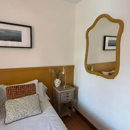 Semesterbostad Turistico La Jenduda Ojedo